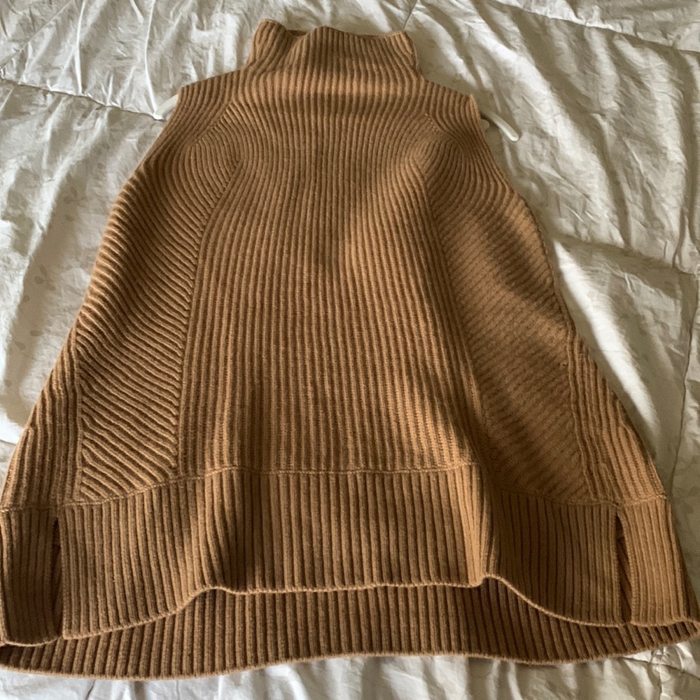 Brand new without tags Vince mock turtleneck shell